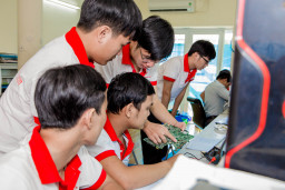 Hướng dẫn cho người mới bắt đầu học nghề sửa chữa điện thoại, laptop