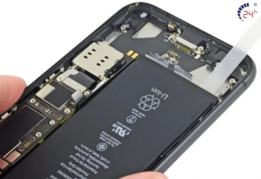 thay-pin-iPhone-11-lay-ngay-tai-tphcm.jpg