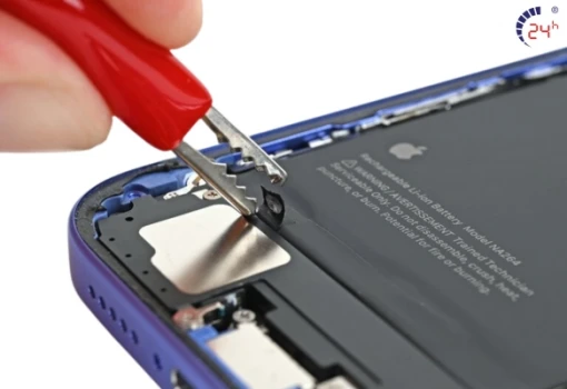 thay-pin-iPhone-16-lay-ngay-tai-tphcm.jpg