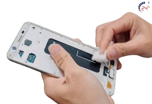 thay-pin-Samsung-J7-Prime-uy-tin-tai-tphcm.jpg
