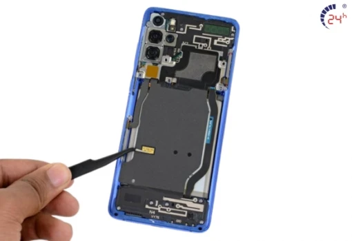 thay-pin-Samsung-S20-Plus-chinh-hang-tai-tphcm.jpg