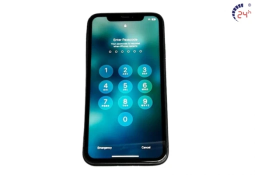 thay-mat-kinh-iphone-11-lay-lien.jpg