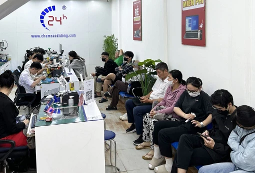thay-man-hinh-asus-zenpad-z8s-zt582kl-3.jpg