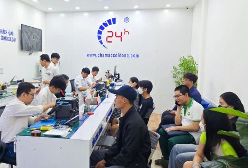 thay-kinh-lung-xiaomi-redmi-note-14-4g-24117rn76g-3.jpg