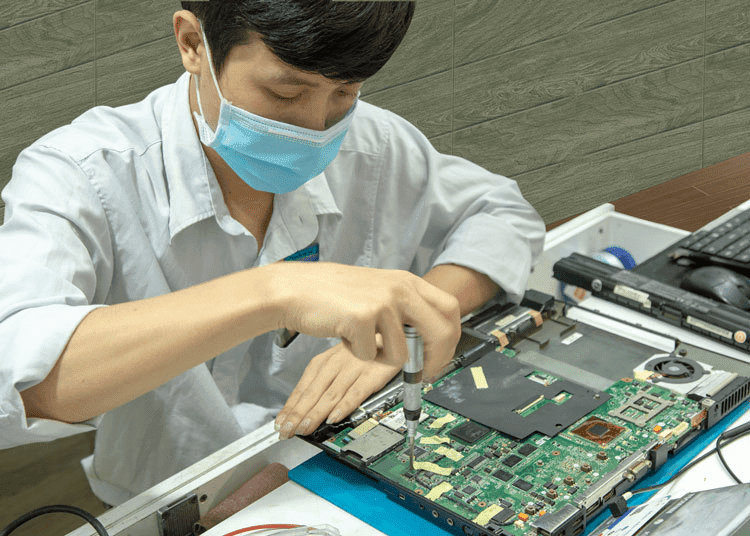 dich-vu-sua-chua-laptop-6