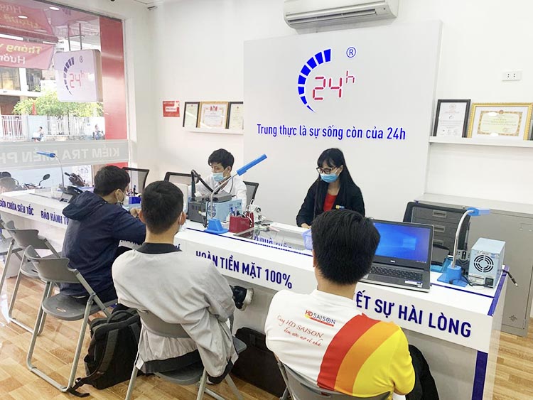hinh-anh-khach-hang-24h-1