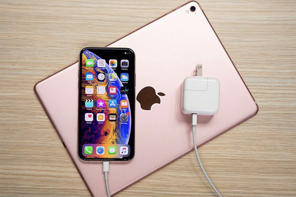 pin-iphone-xs-dung-duoc-bao-lau-3