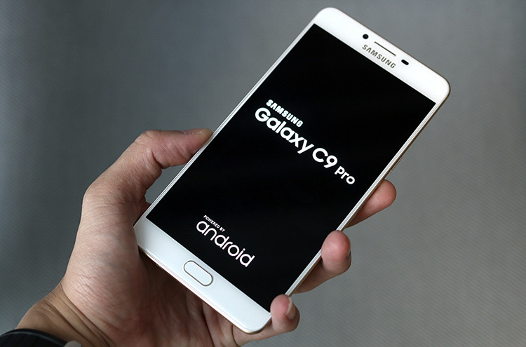 sua-chua-dien-thoai-samsung-galaxy-c-2
