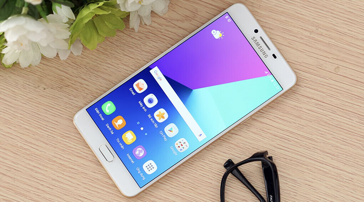 sua-chua-dien-thoai-samsung-galaxy-c-3
