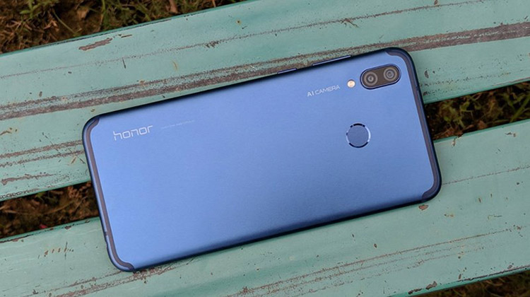 sua-huawei-honor-play-1