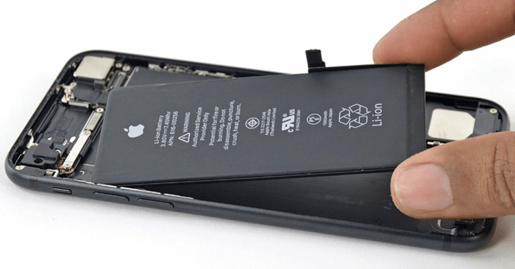 thay-pin-iphone-8-plus-1
