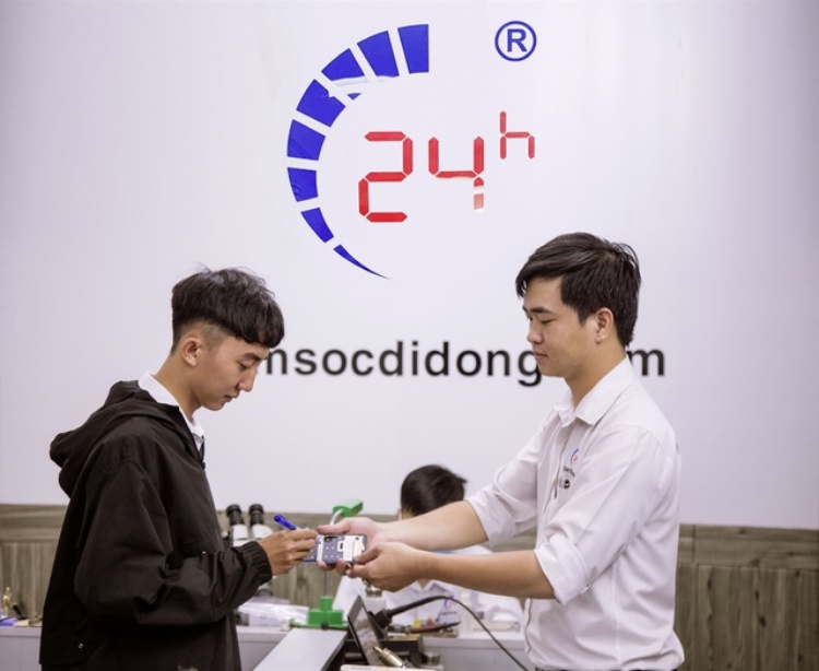 Thành công nhờ sửa chữa điện thoại