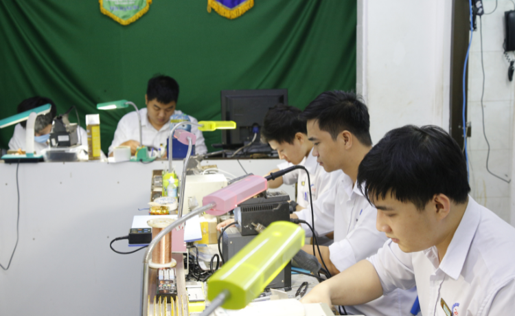 Điều kiện làm việc thoải mái, hiện đại 