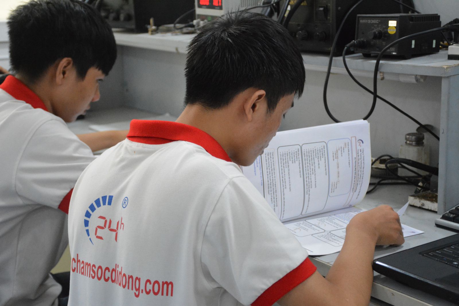 Nhận xét và góp ý của người đi trước giúp đánh giá khách quan 