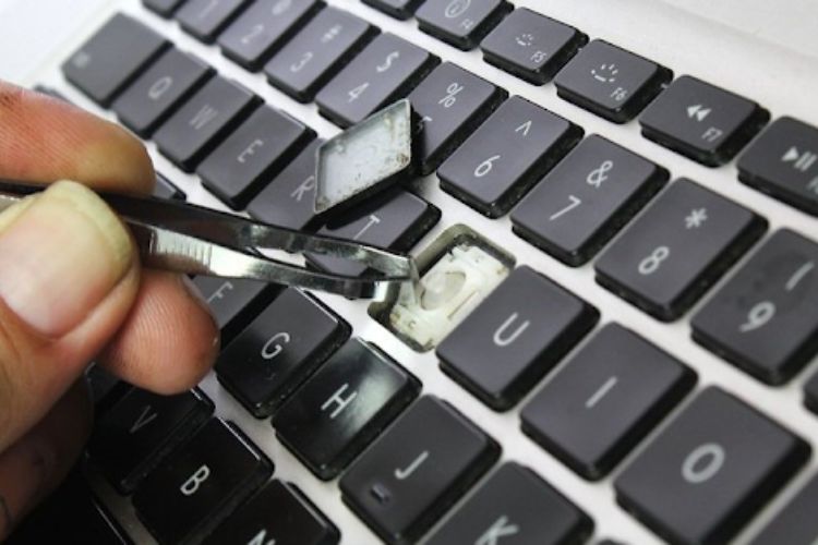 Thay bàn phím Laptop Acer Aspire A715