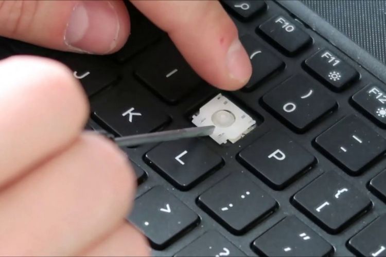 Thay bàn phím Laptop Dell 15 3579
