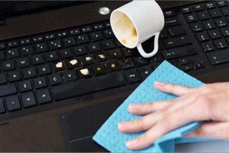 Thay bàn phím Laptop Dell 15 3579