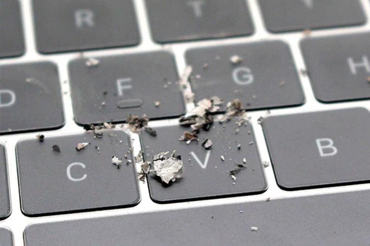 Thay bàn phím Laptop Lenovo G570