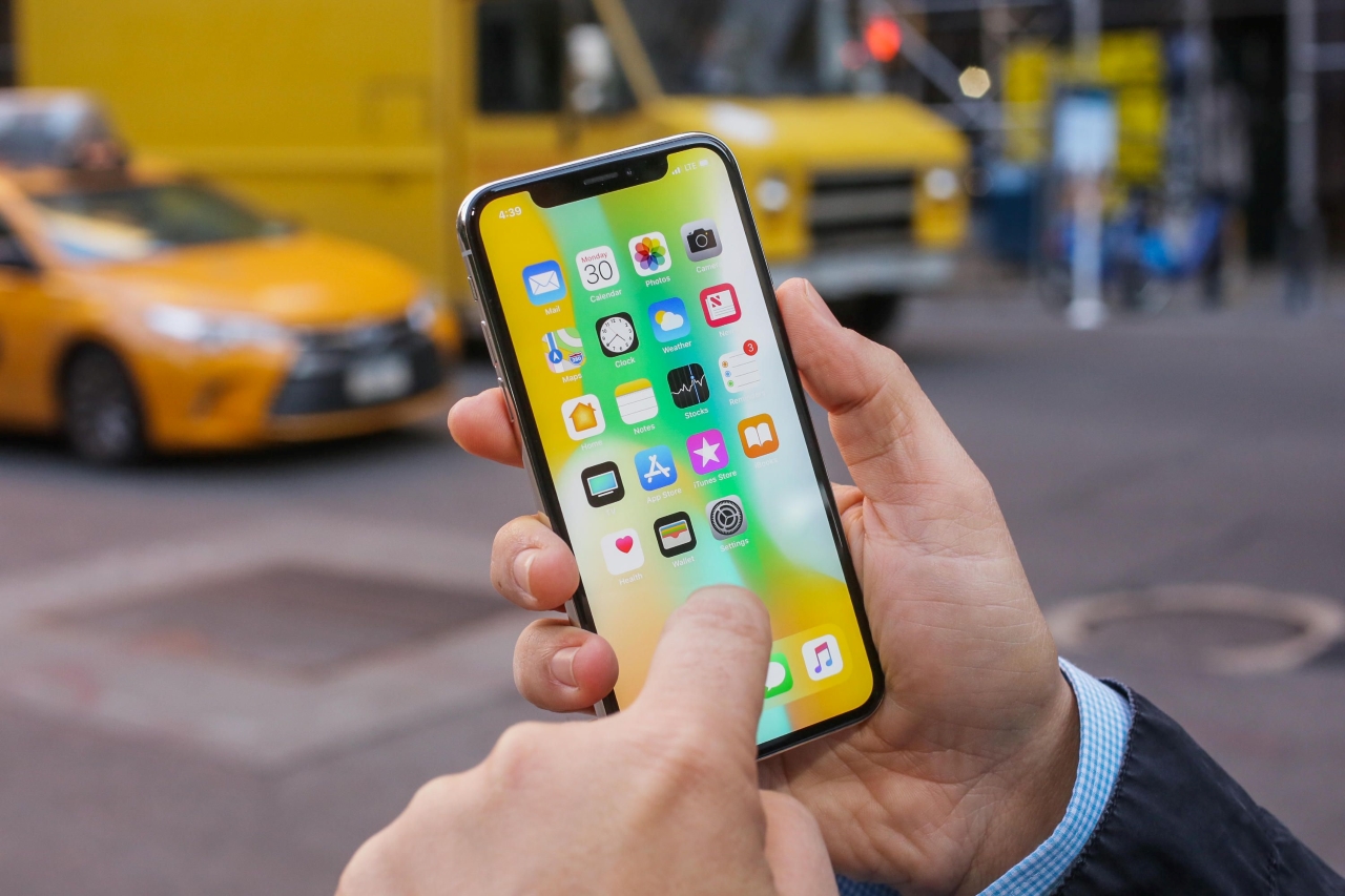 nguyên nhân phải  thay màn hình iPhone X