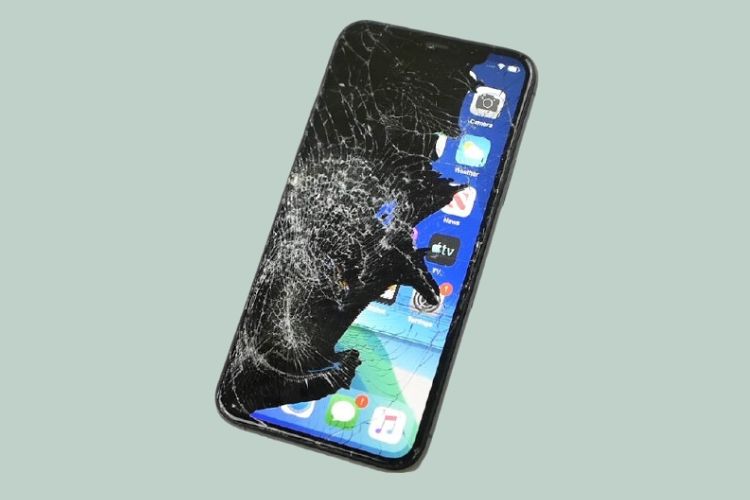 Cách bảo vệ màn hình iPhone 8 Plus sau thay