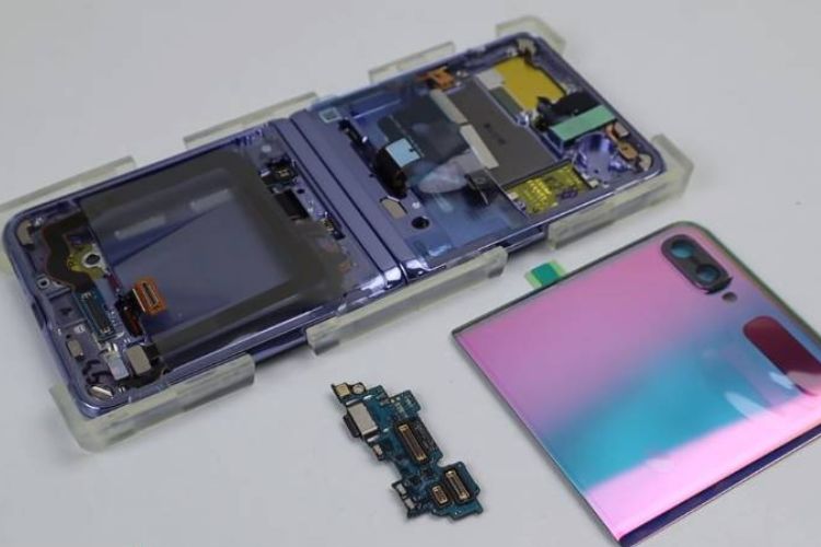 Lưu ý sau khi thay mặt kính Samsung Galaxy Z Flip F700 