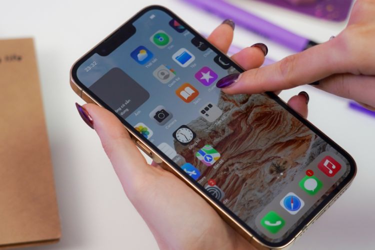 iPhone bị loạn cảm ứng có thể đến từ những nguyên nhân khác nhau