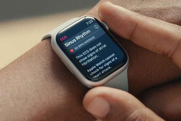 Thay mặt kính Apple Watch Series 8