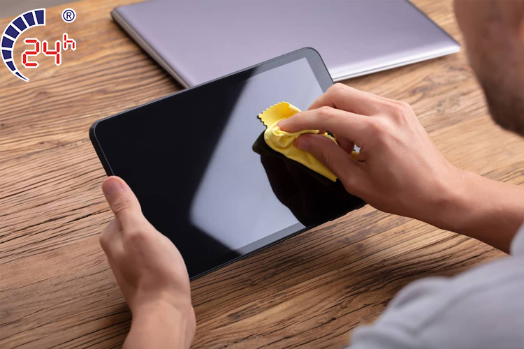 Vệ sinh và kiểm tra màn hình iPad