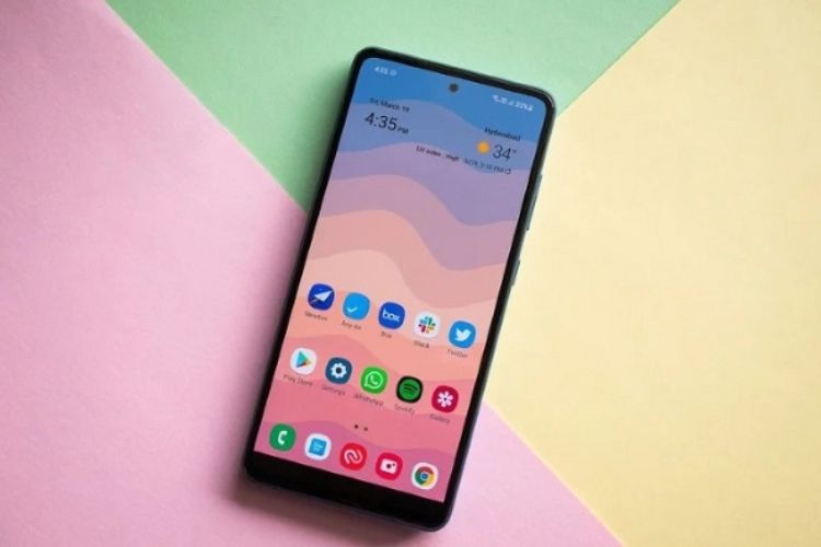 Nguyên nhân khiến màn hình điện thoại Samsung bị đổi màu