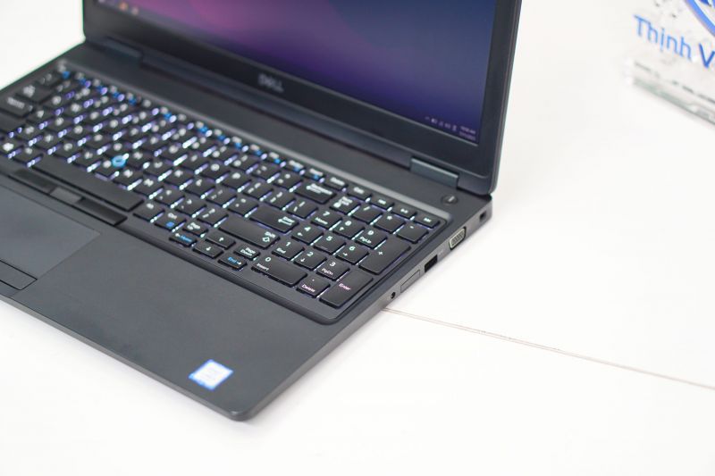 Thay màn hình laptop Dell Latitude 5590