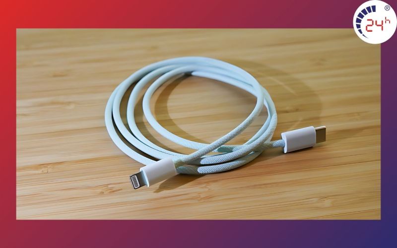 iphone bị loạn cảm ứng khi sạc