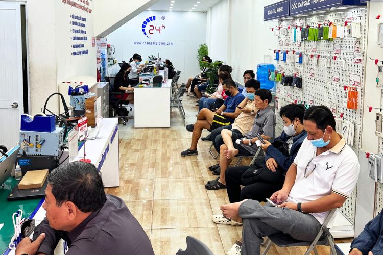 địa chỉ thay pin iphone 16 pro chính hãng