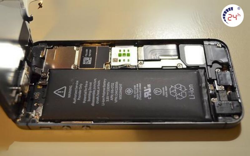 pin iPhone bị phồng rộp