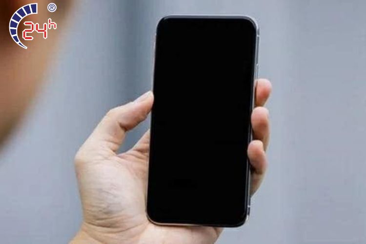 iPhone tự tắt nguồn khi còn pin