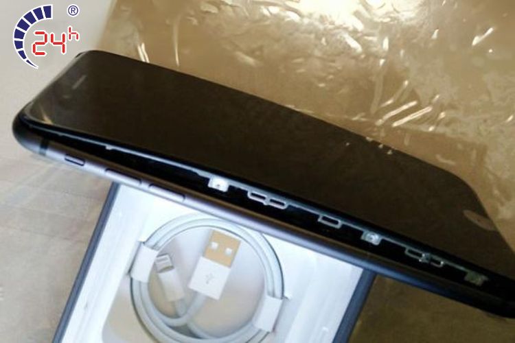 pin iPhone bị phồng