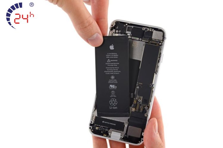 thay pin iPhone