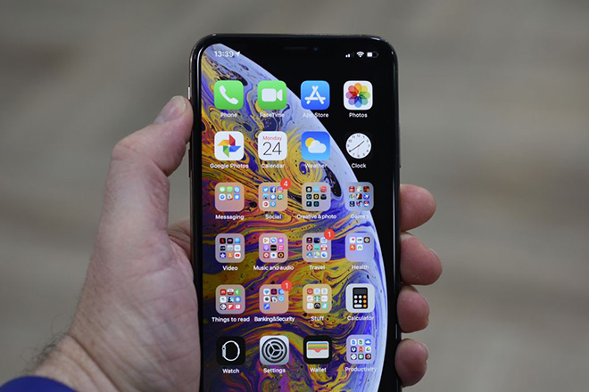 thay-cum-gat-rung-volum-sac-khong-day-iphone-xs-max-9