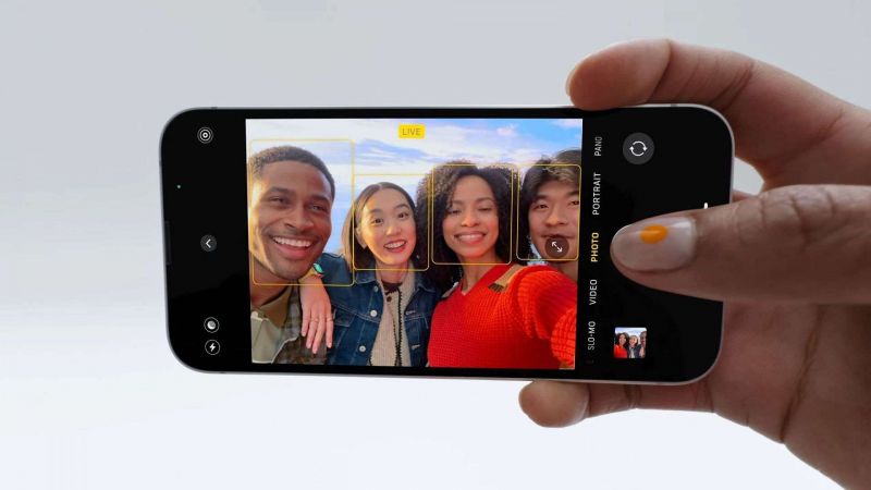 Thay camera trước iPhone 16e 3