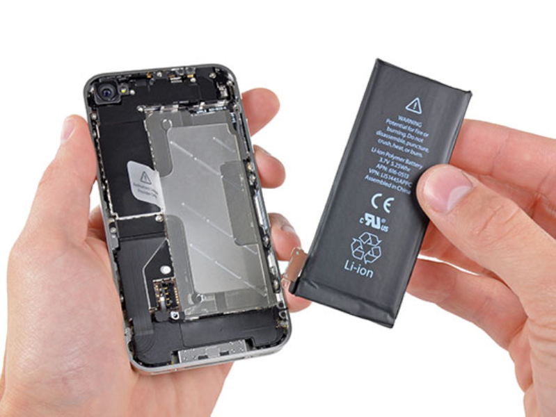 Thay pin iPhone 5 6