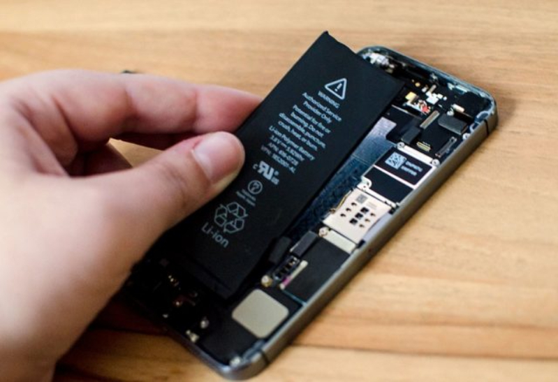 Thay pin iPhone 5S