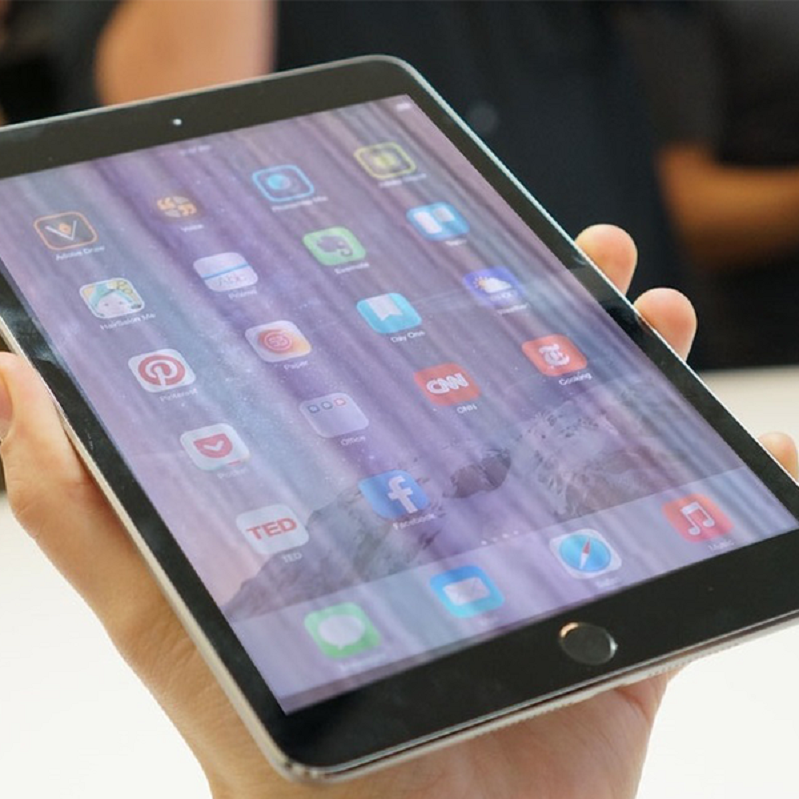 man-hinh-ipad-bi-soc