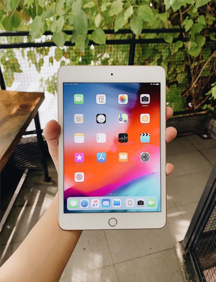 thay-man-hinh-ipad-mini-5