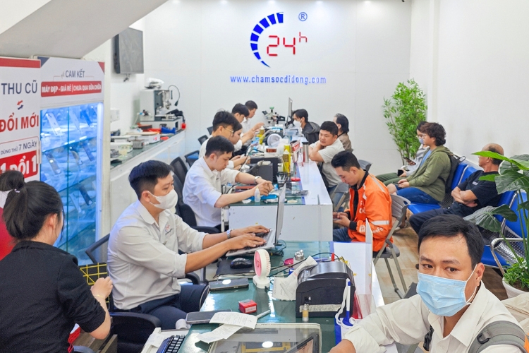 Địa chỉ thay mặt kính iPhone 12 Mini chính hãng tại TP.HCM