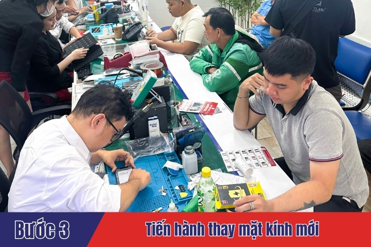 Thay mặt kính iphone 15 plus