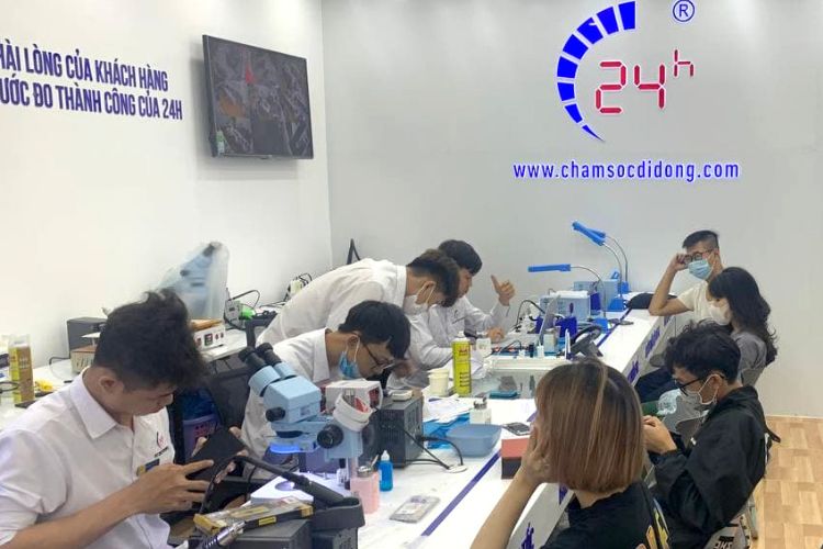 Bệnh Viện Điện Thoại Laptop 24h - trung tâm thay Pin MacBook Pro 15 inch A1990 (2018, 2019)