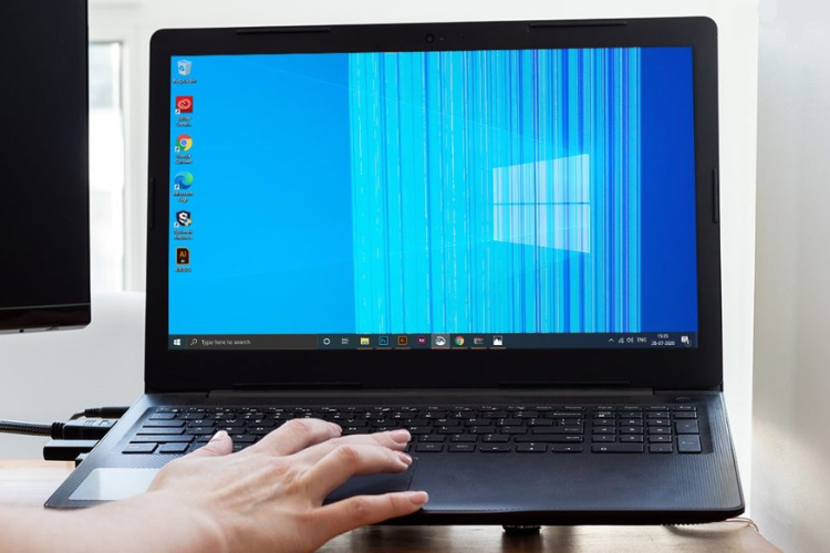 Màn hình laptop xuất hiện điểm chết 