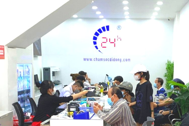 thay pin laptop Dell Inspiron 7460 tại Bệnh Viện Điện Thoại Laptop 24h