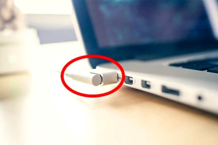 Lý do phổ biến gây ra tình trạng hư pin của laptop Dell