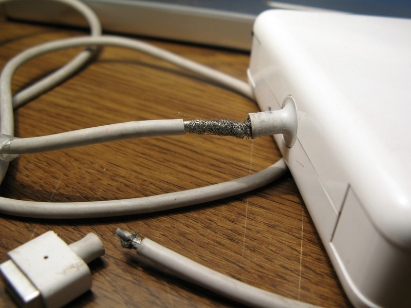 Thay-sac-MacBook-Air-11