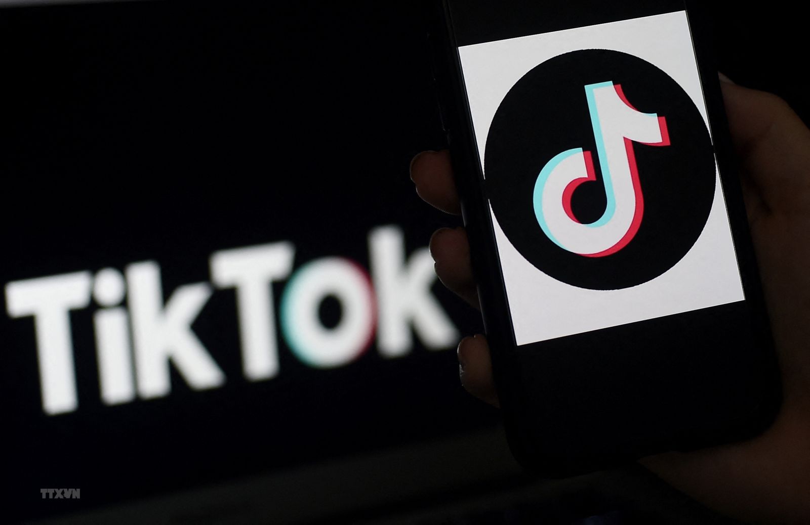TikTok-tang-thoi-luong-dang-len-10-phut